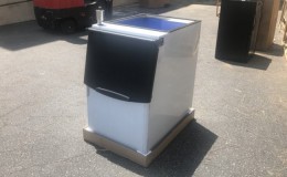 Commercial ice maker bin  230 lb