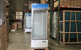 NSF 31 inches One glass door freezer D648BMF-HC