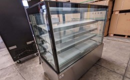 Clearance 60 Bakery nsf Refrigerated Display Case 040911